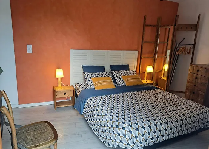 La Tremiere, Maison De Village, Sauna, Vue Garrigue Vakantiehuis